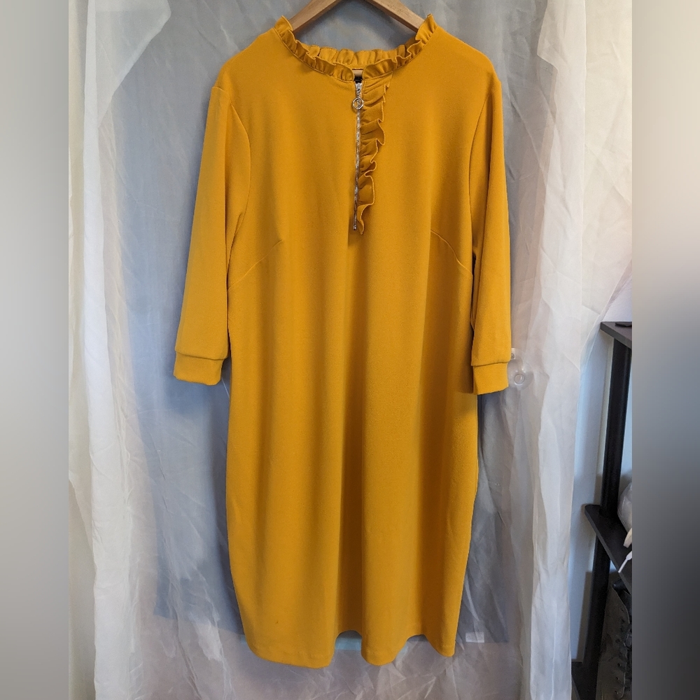 Eloquii 3/4 sleeve dress. Mustard w/ ruffle collar. Like new size 20